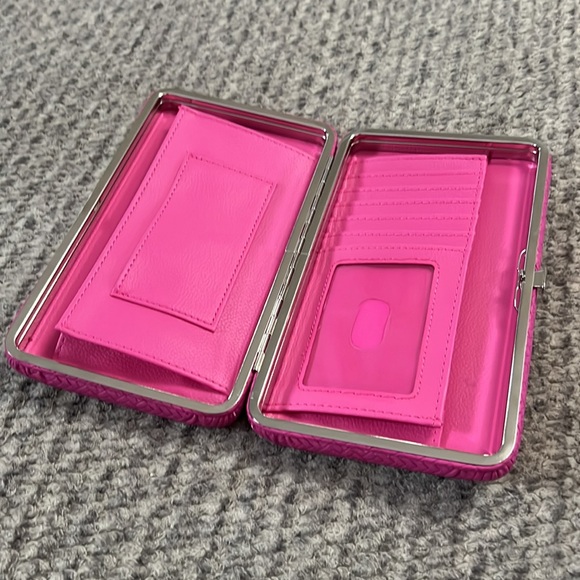 Cute clasp wallet - Picture 2 of 2